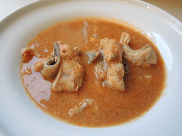 Vengriška žvejo sriuba „Halaszle“