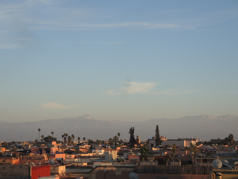 Marokešo terasos ir vaizdas į Atlaso kalnus