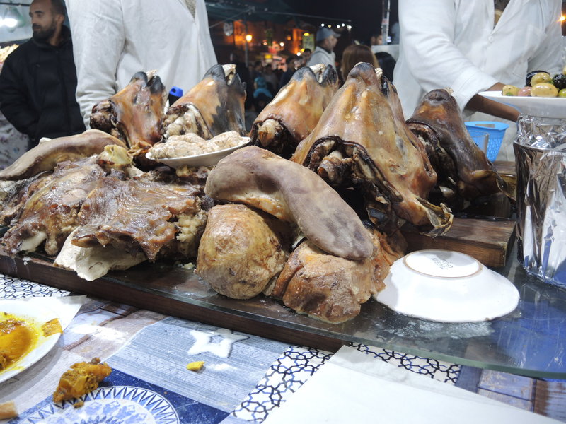 Ką valgyti Maroke, Marokešo Jamaa El Fna turgus naktį