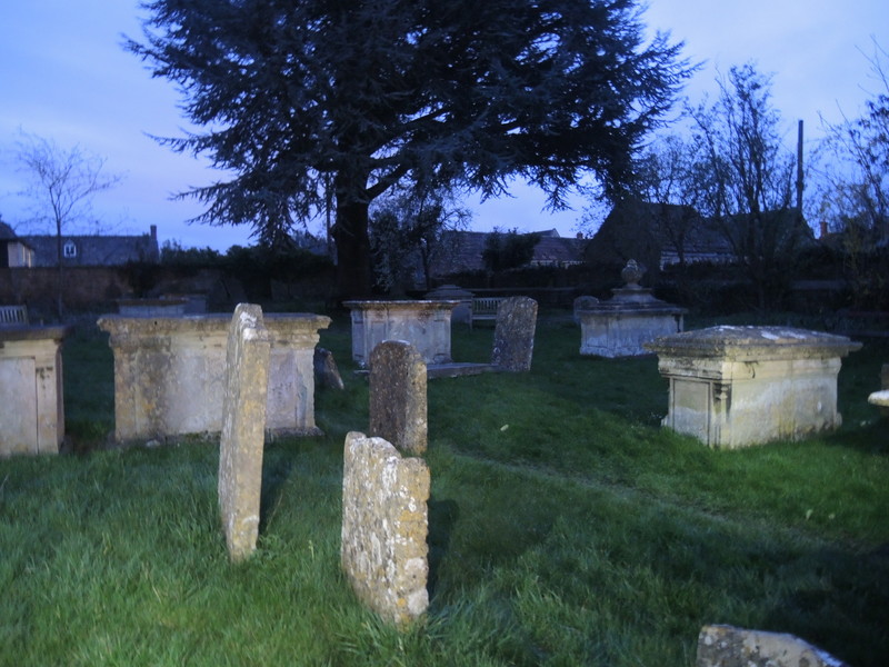 Hario Poterio filmavimo vietos, Lacock miestelis kapinės