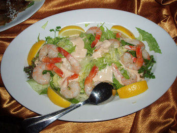 Krevečių salotos 