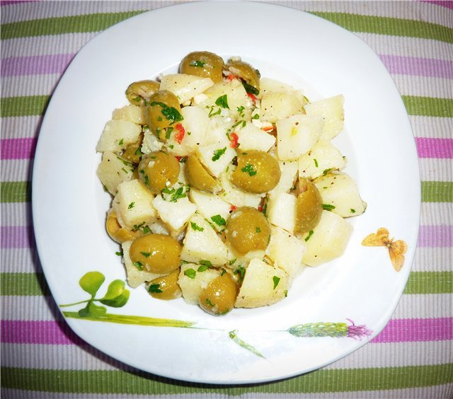 Tunisietiškos bulvių salotos